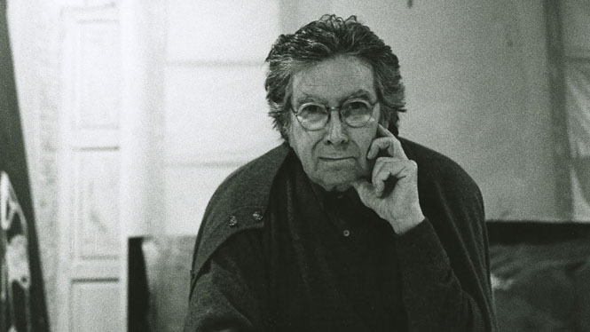 Antoni Tàpies in his studio, Barcelona