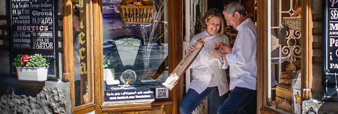 Couple with bread in their hand